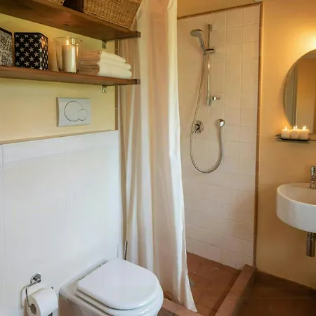 Διαμέρισμα Mandolo With Pool And Ac Near